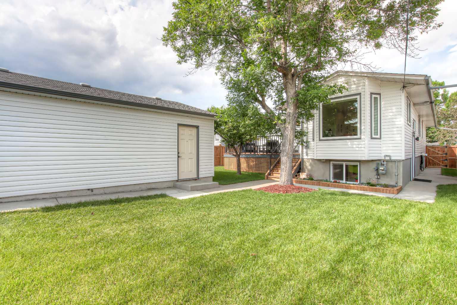 1127 Rupert Road NE