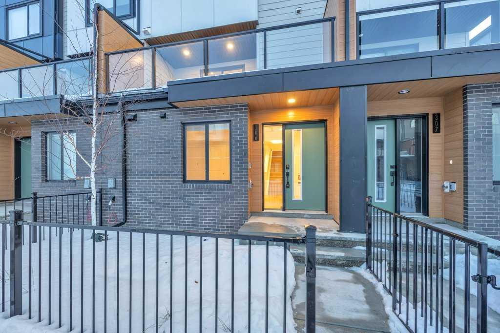 8535 19 Avenue SE 306