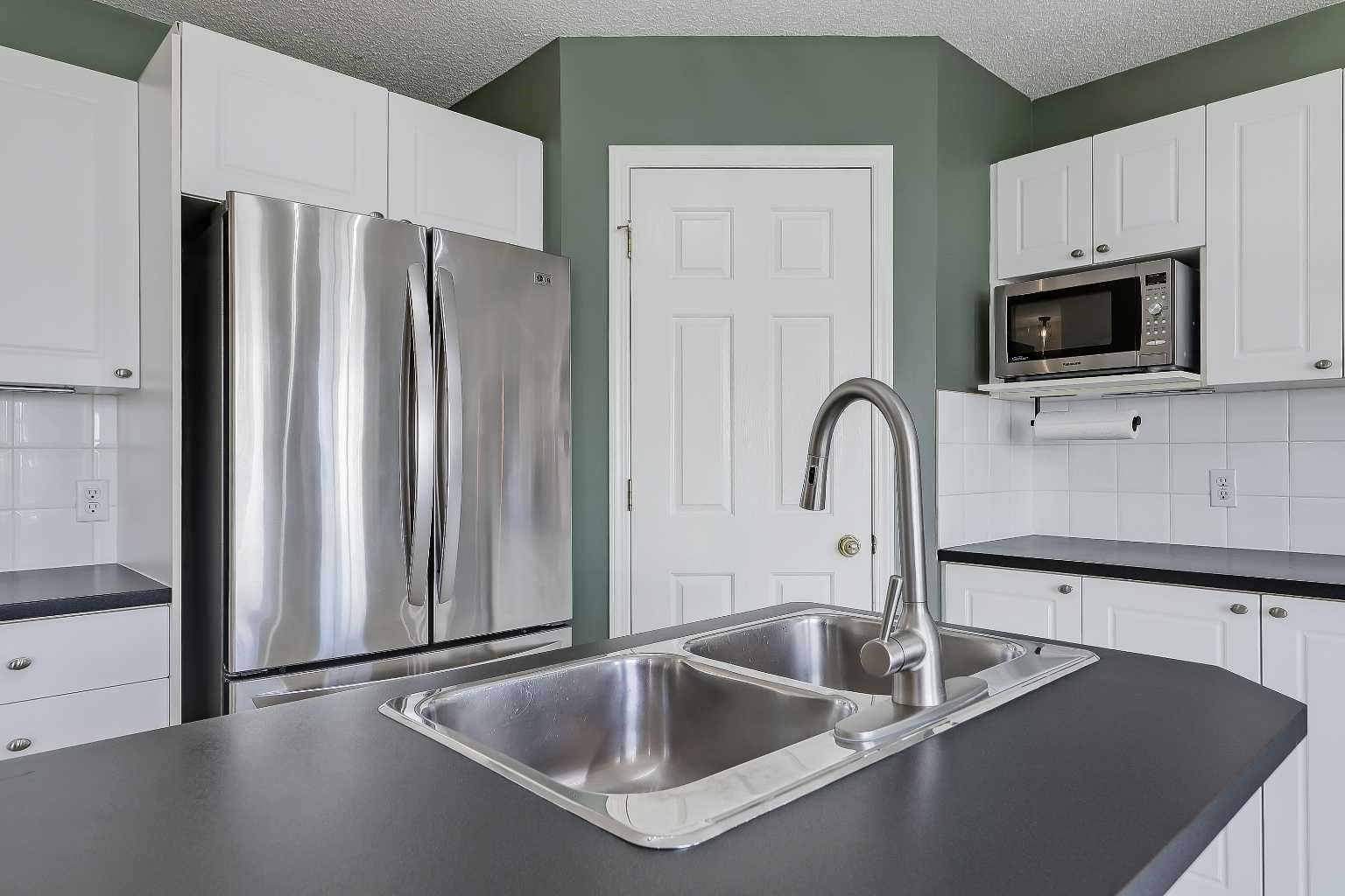 123 Arbour Butte Road NW