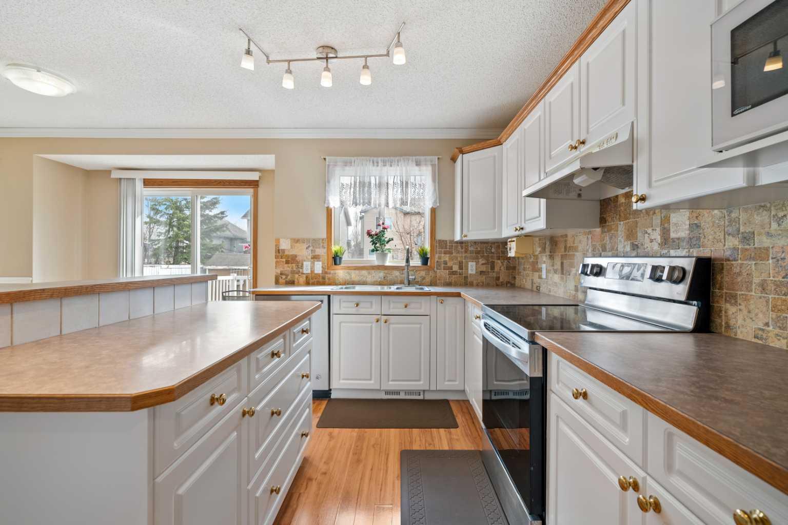 55 Somercrest Grove SW