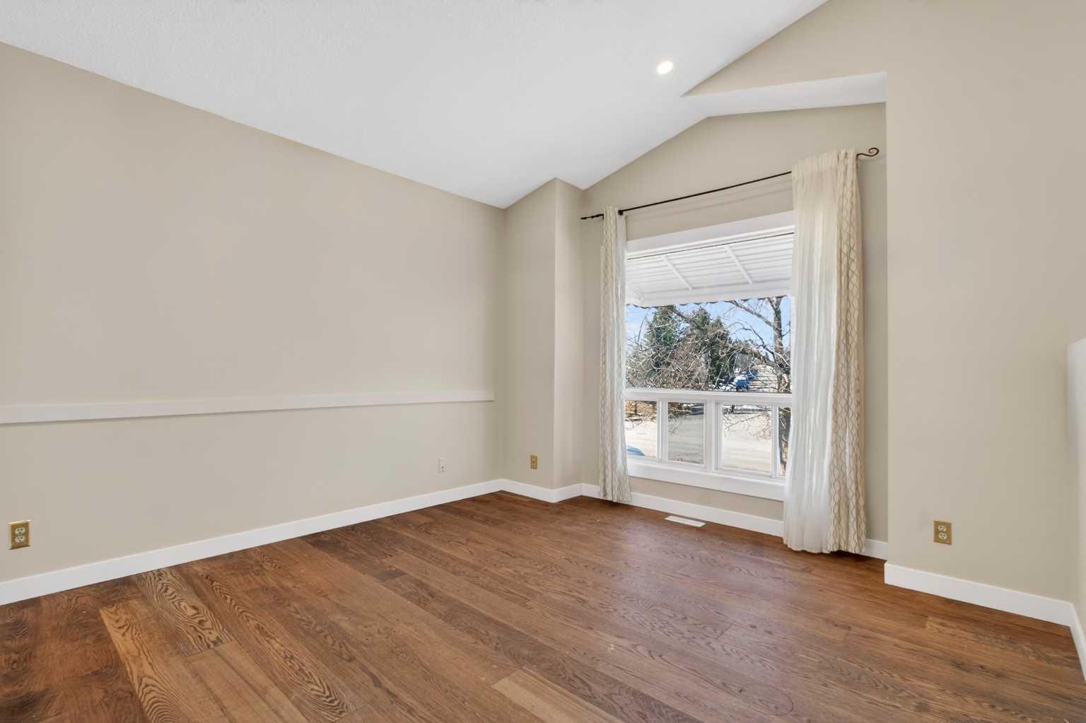 252 Erin Woods Drive SE