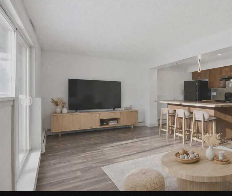 1836 12 Avenue SW 103