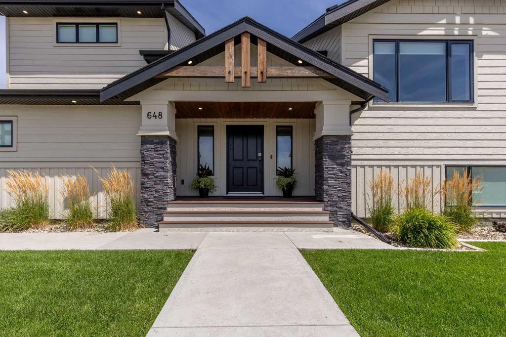 Photo of 648 Sixmile Crescent S, Lethbridge, AB T1K 8G4 (MLS # A2299993)