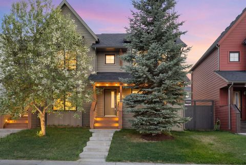 Photo of 35 Walden Terrace SE, Calgary, AB T2X 0P4 (MLS # A2304740)