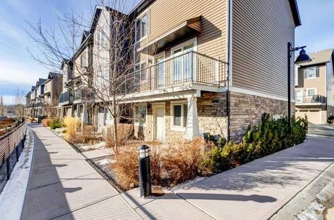 444 Legacy Point SE Calgary AB T2X 3Z3