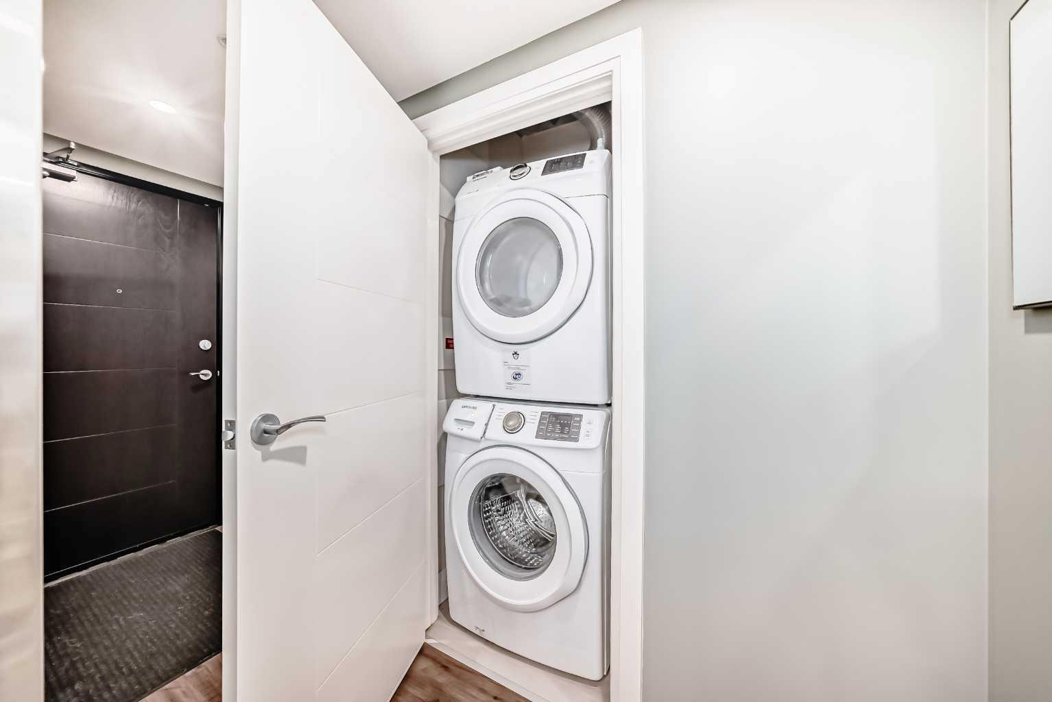 930 6 Avenue SW 2201