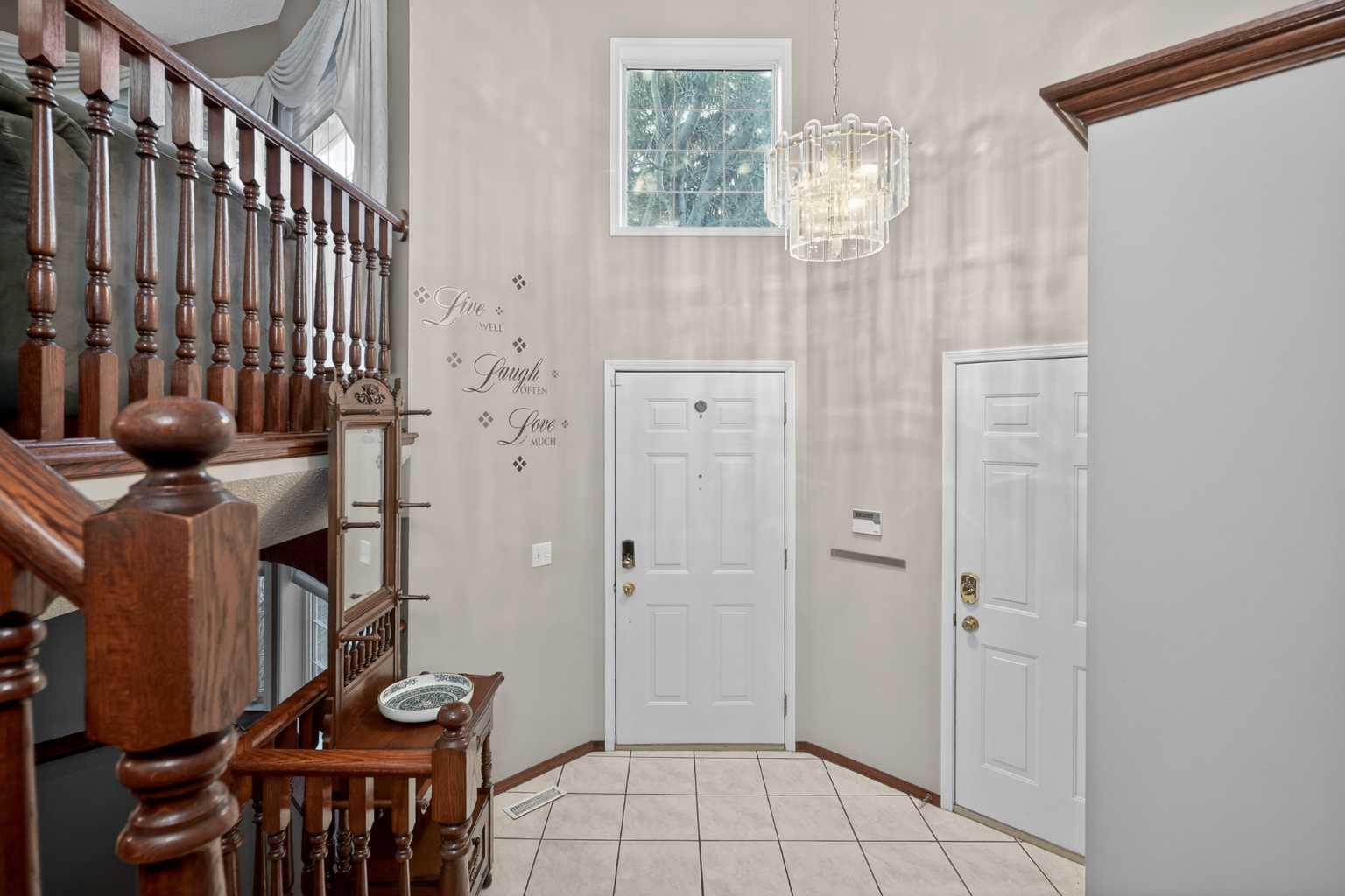 150 Somerset Close SW