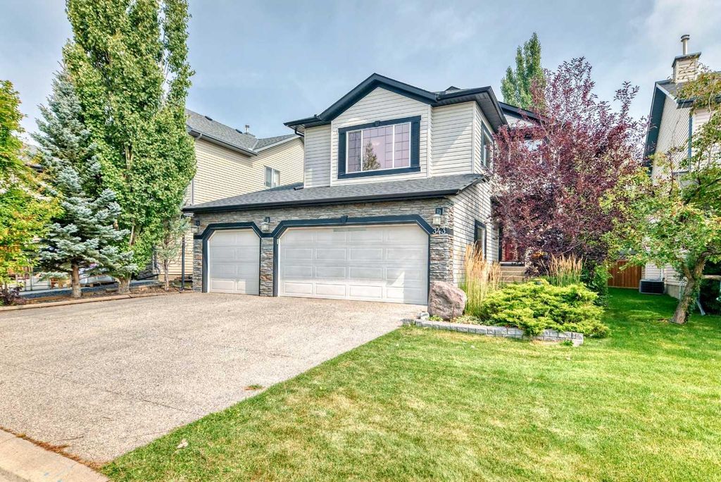 Photo of 343 OAKMERE Way, Chestermere, AB T1X 1N3 (MLS # A2252939)