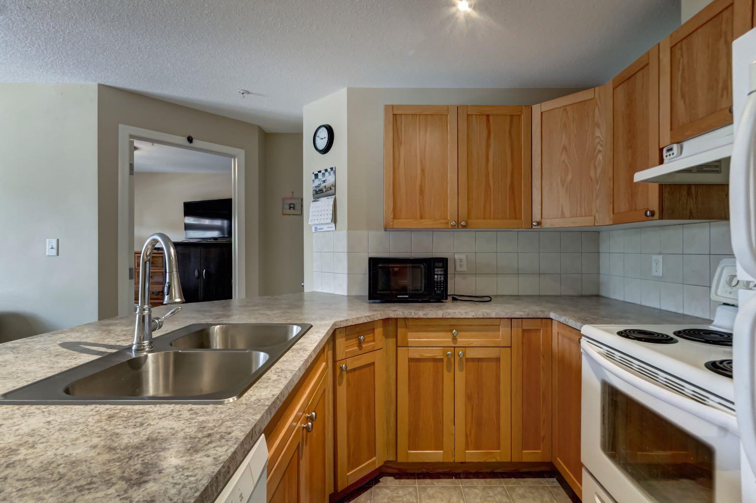 186 Kananaskis Way 202
