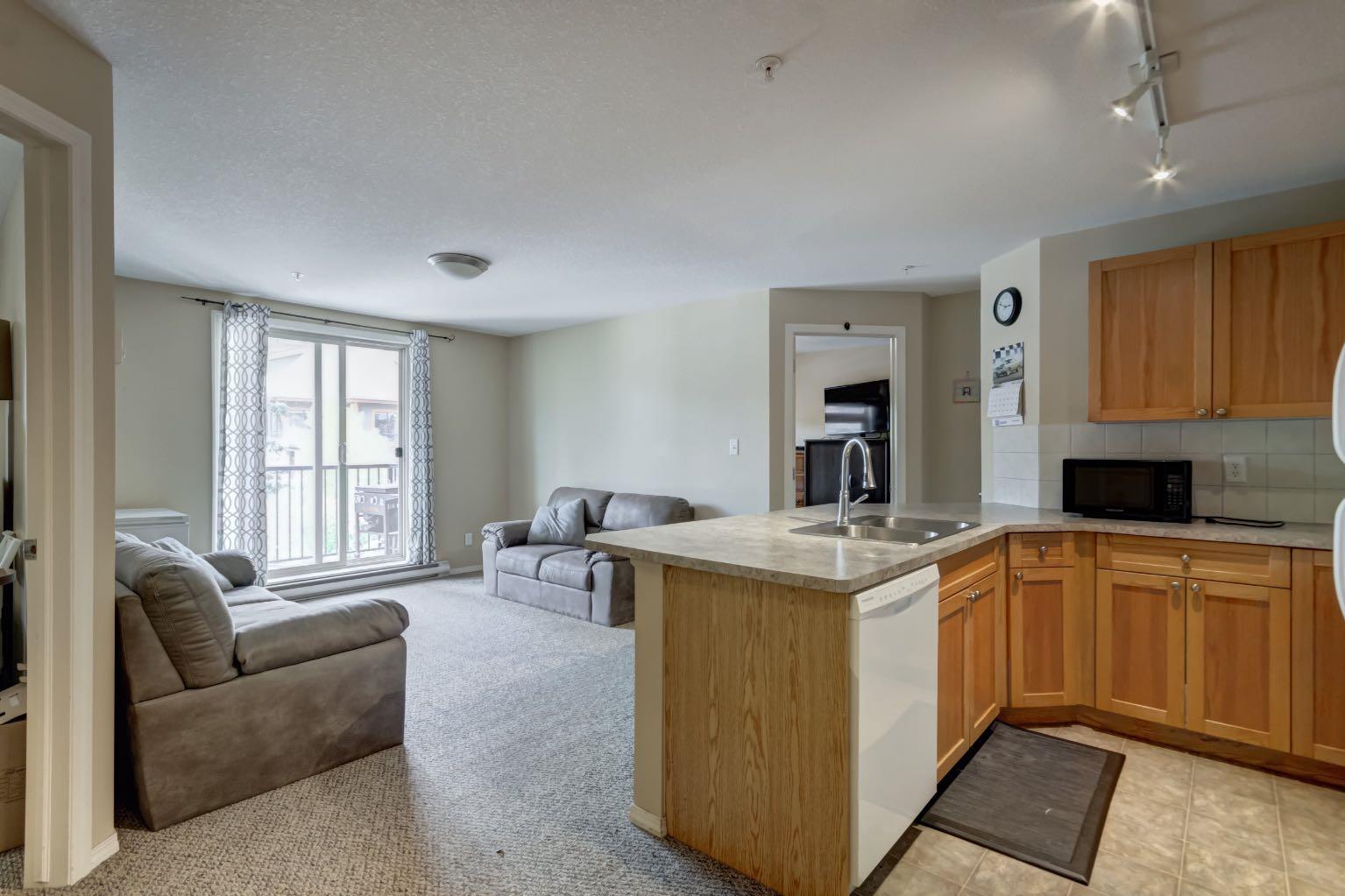 186 Kananaskis Way 202