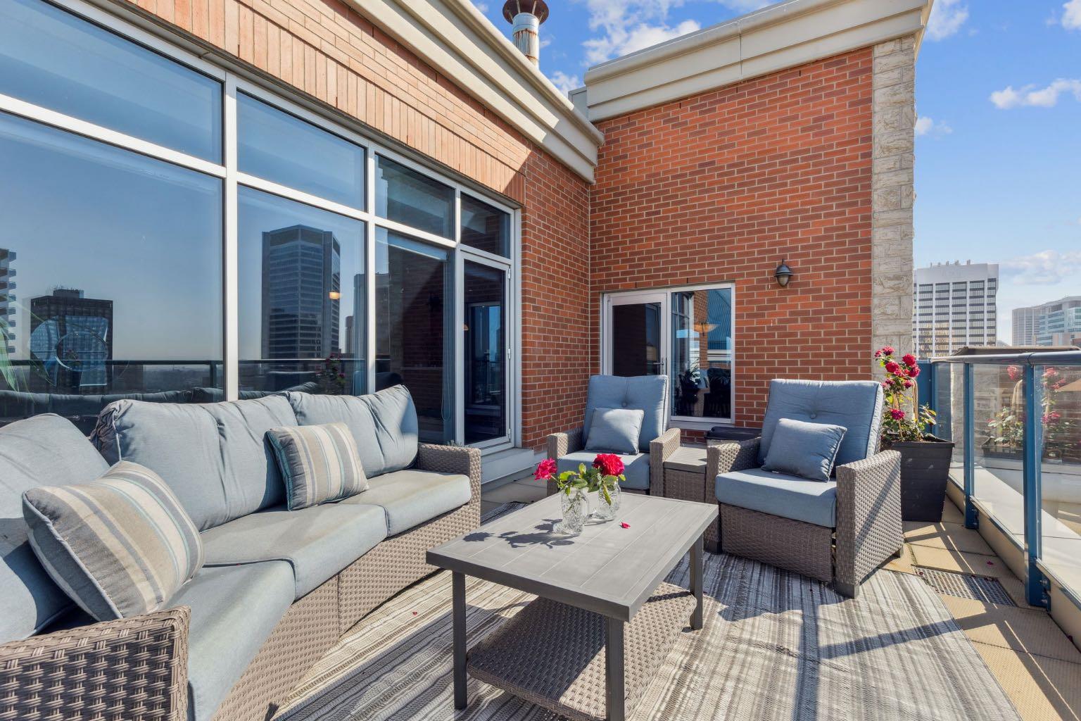 910 5 Avenue SW 2802