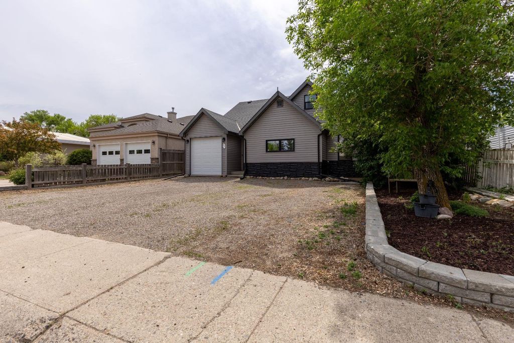 Photo of 2241 21 Avenue, Coaldale, AB T1M 1J1 (MLS # A2316346)