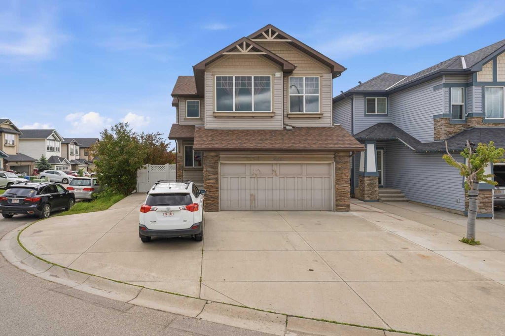 Photo of 290 Valleyview Court SE, Calgary, AB T2B 0K7 (MLS # A2326452)