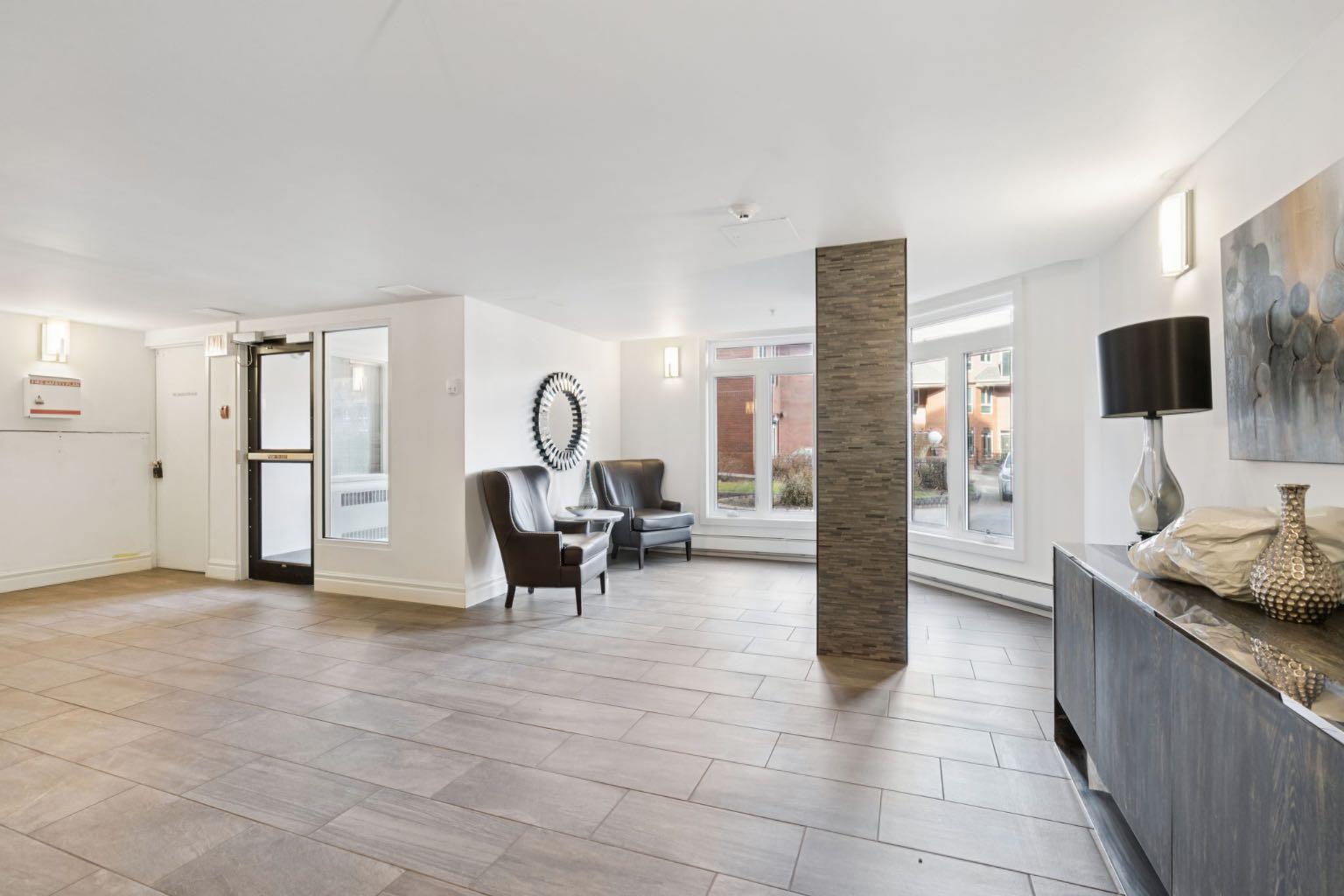 400 Eau Claire Avenue SW 1202