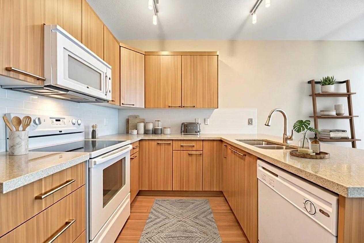 300 Marina Drive 131