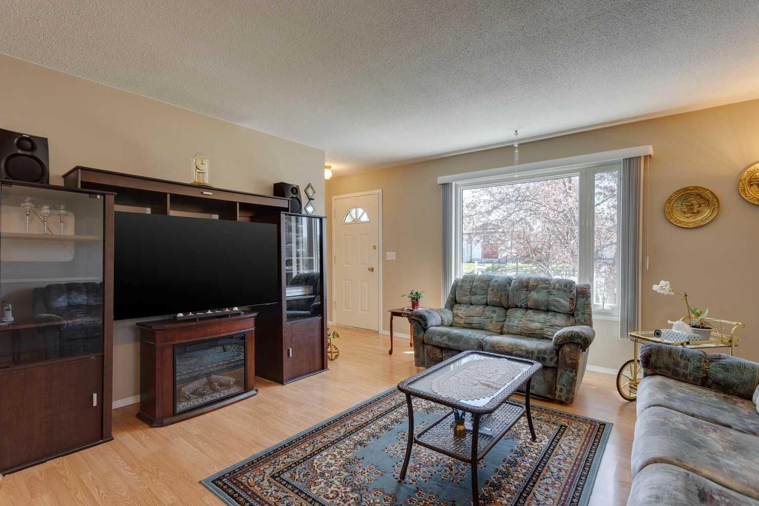 183 Dovercliffe Way SE