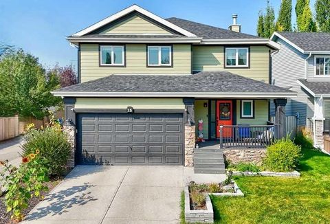 Photo of 15 Chaparral Crescent SE, Calgary, AB T2X 3K7 (MLS # A2265849) Photo of 15 Chaparral Crescent SE, Calgary, AB T2X 3K7 (MLS # A2265849)