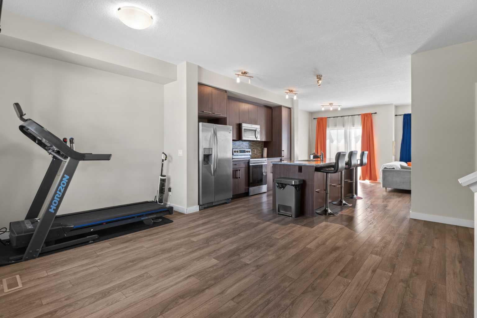 333 Taralake Way NE 5105