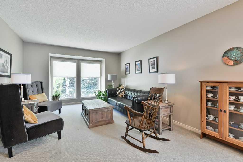 19 Range Way NW