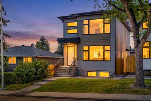 Photo of 421 Hendon Drive NW, Calgary, AB T2K 2A1 (MLS # A2331201)
