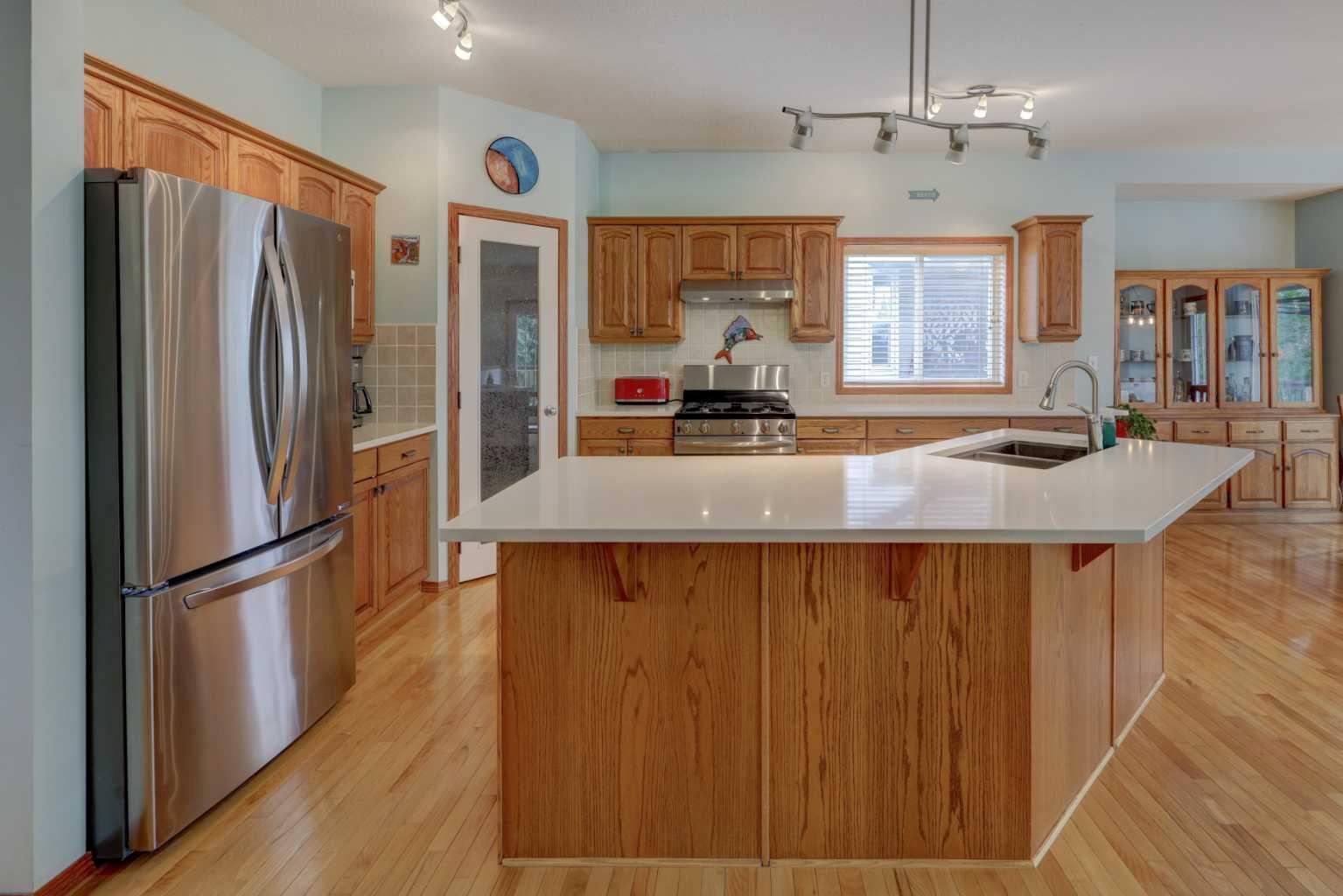 123 Hillview Road