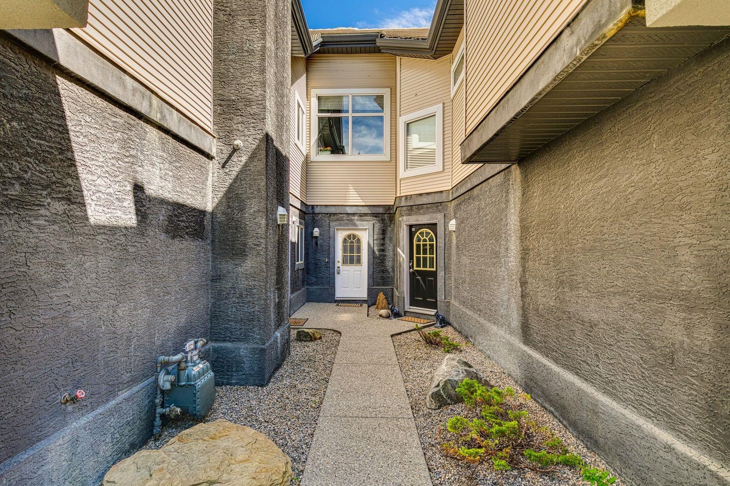 5616 14 Avenue SW 13