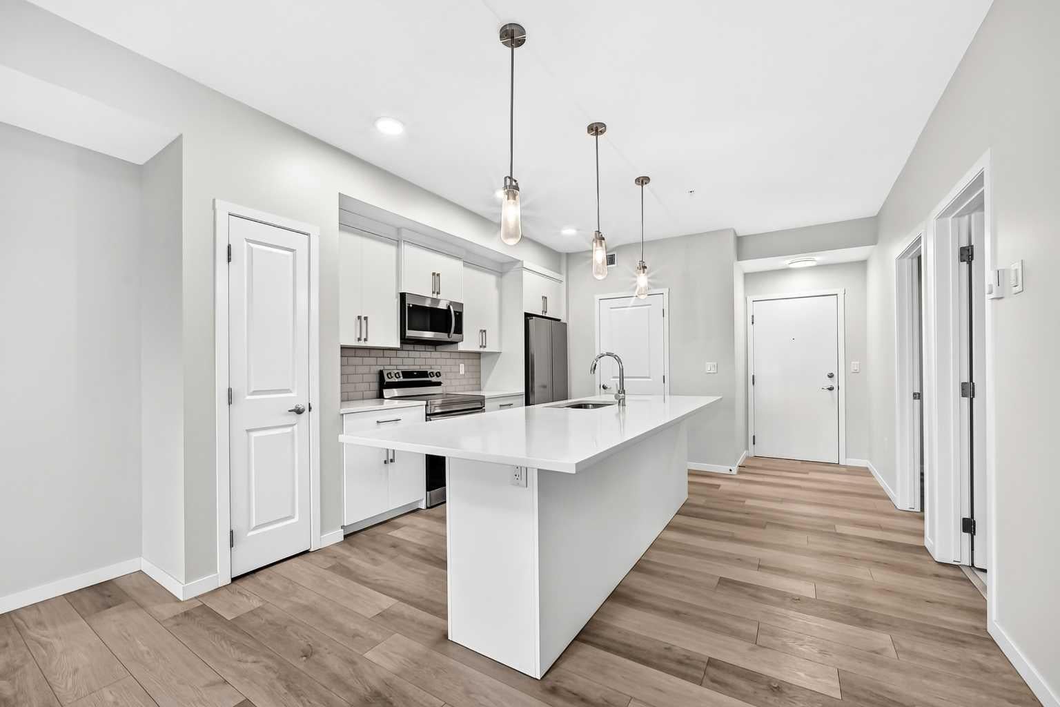 360 Harvest Hills Way NE 325