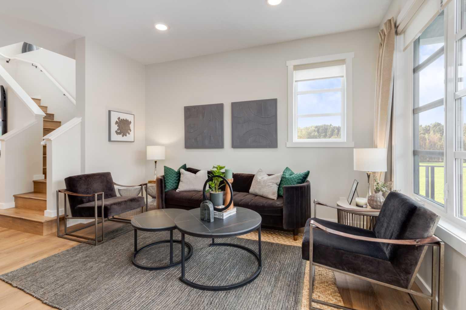 154 Bartlett Crescent SE