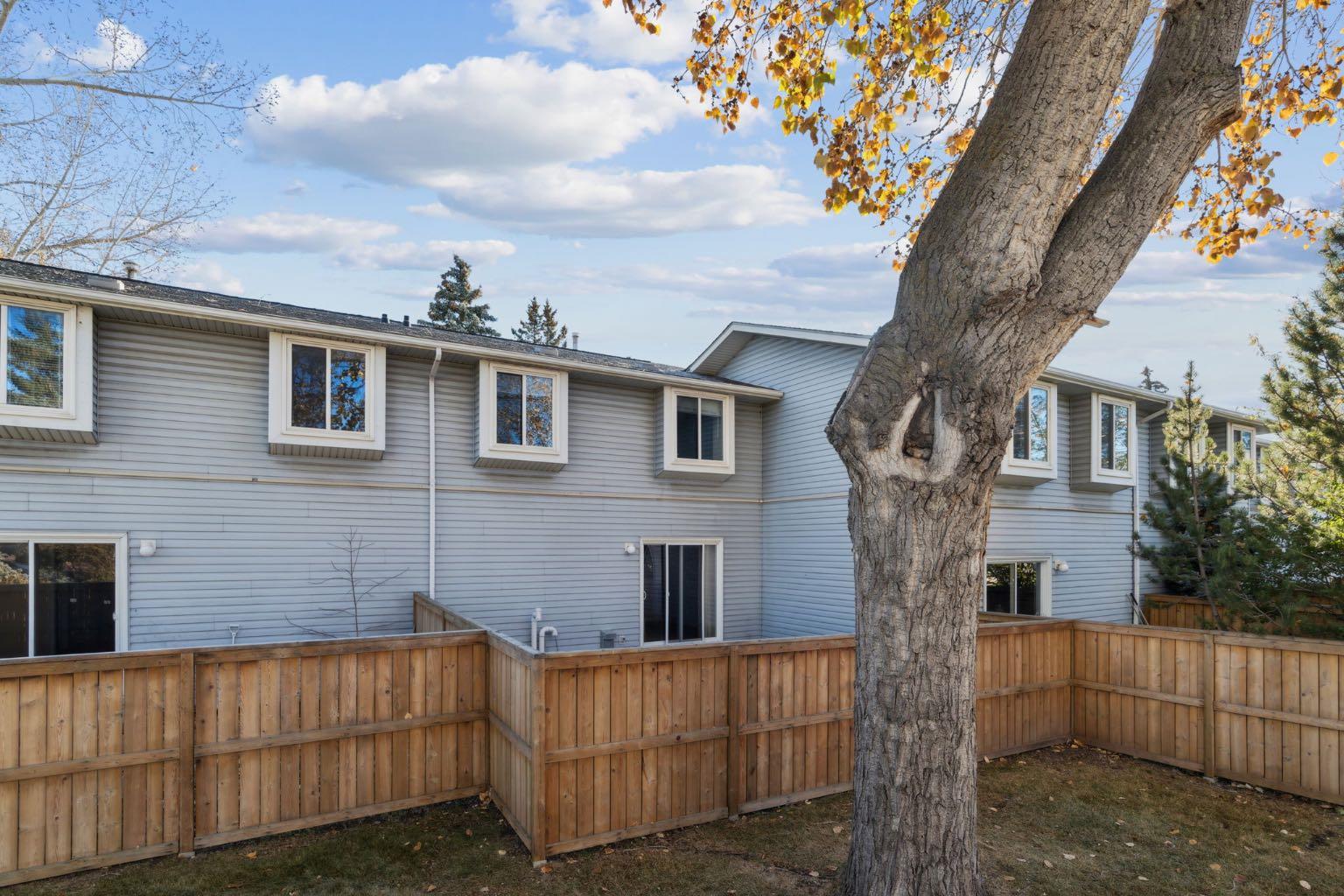 4810 40 Avenue SW 15