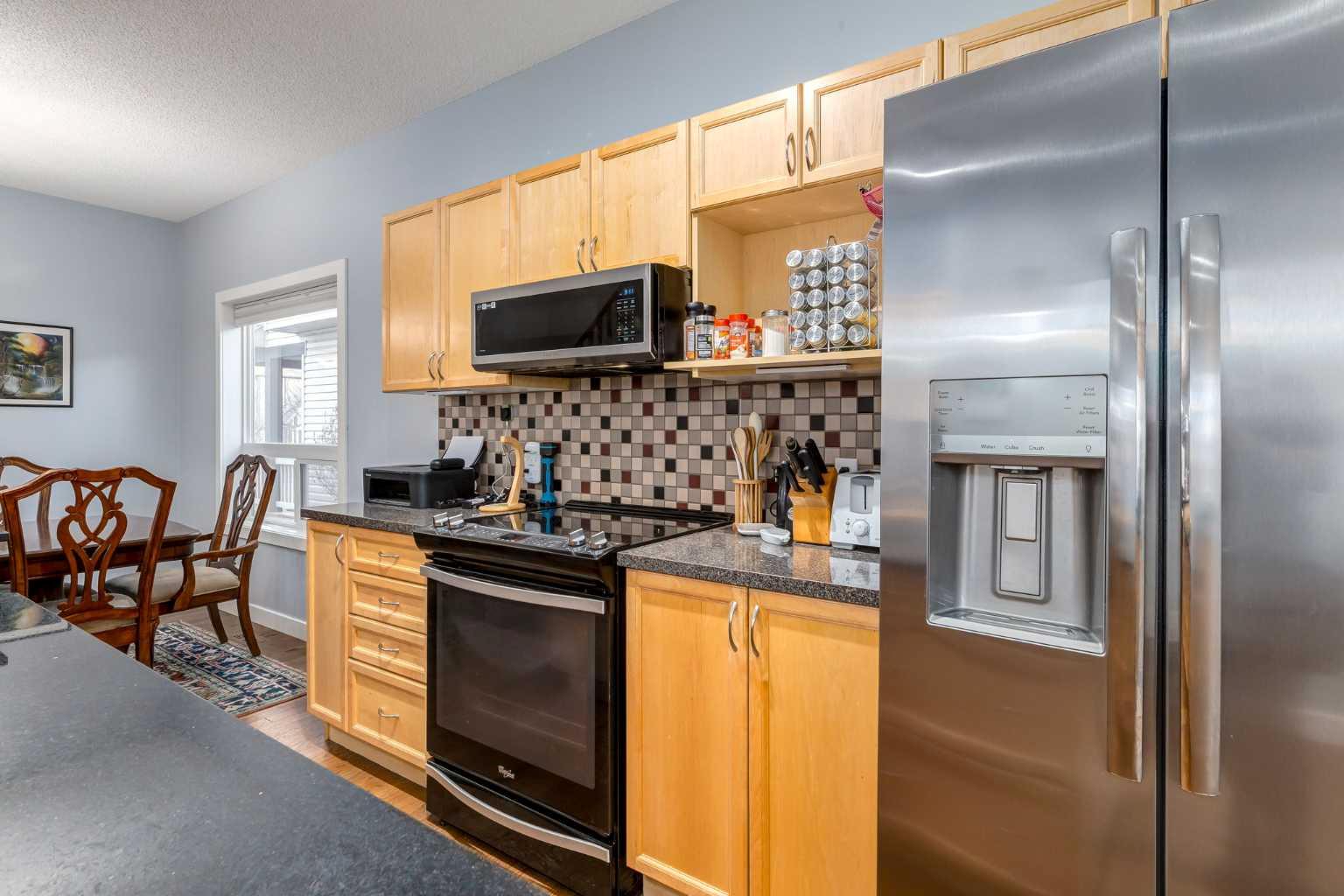 216 Silverado Range Close SW