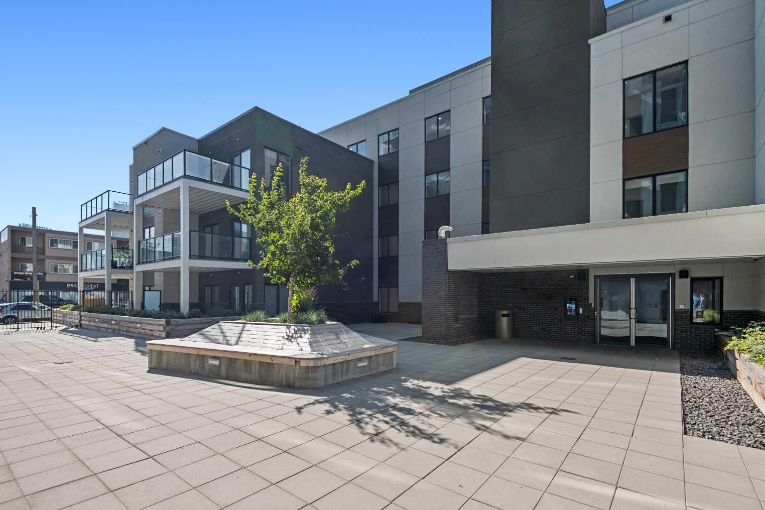 455 1 Avenue NE 401