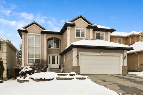 26 Simcrest Manor SW Calgary AB T3H 4K1