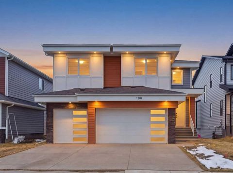 Photo of 180 South Shore, Chestermere, AB T1X 2Y3 (MLS # A2305207)