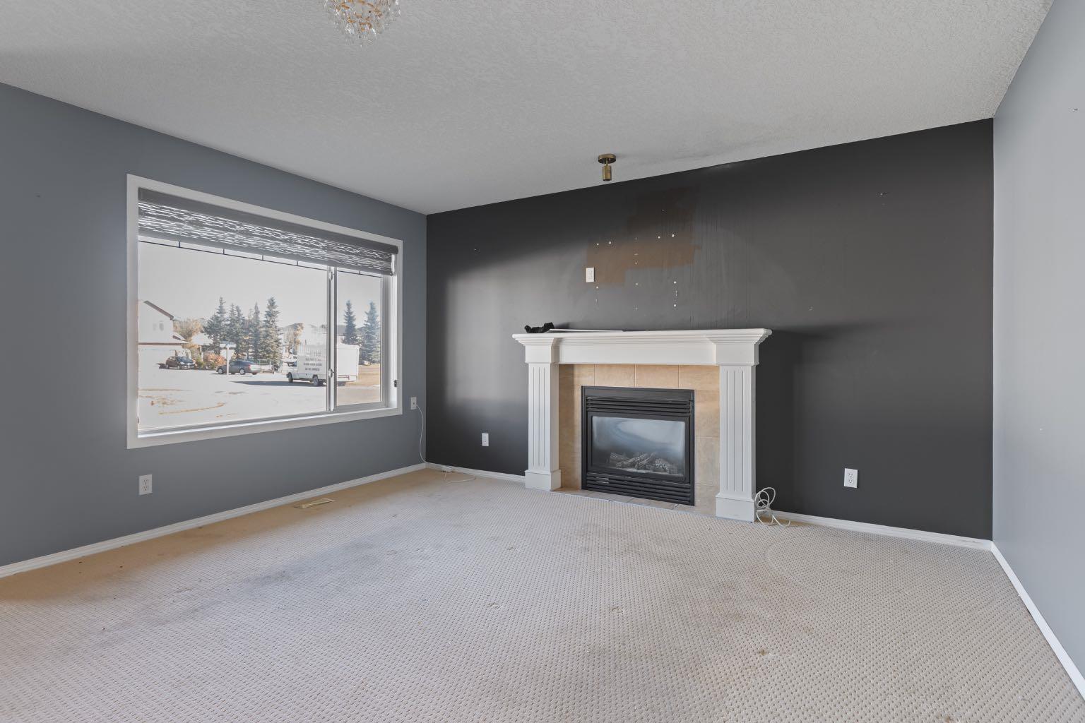 23 Saddlecrest Way NE