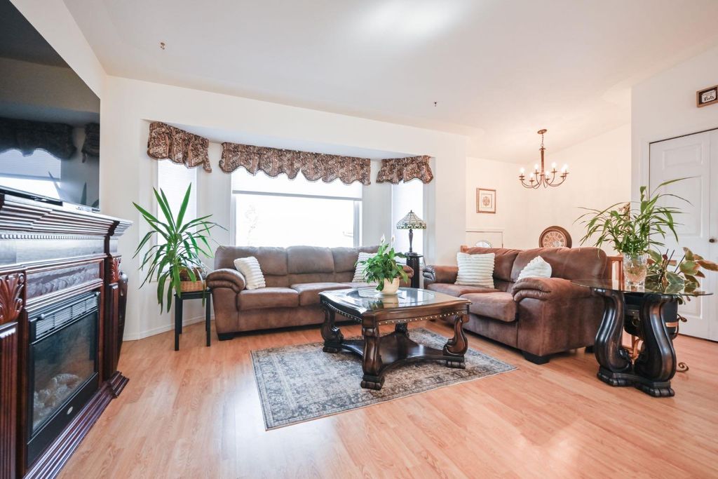 Photo of 9515 94 Street, Wembley, AB T0H 3S0 (MLS # A2305794)