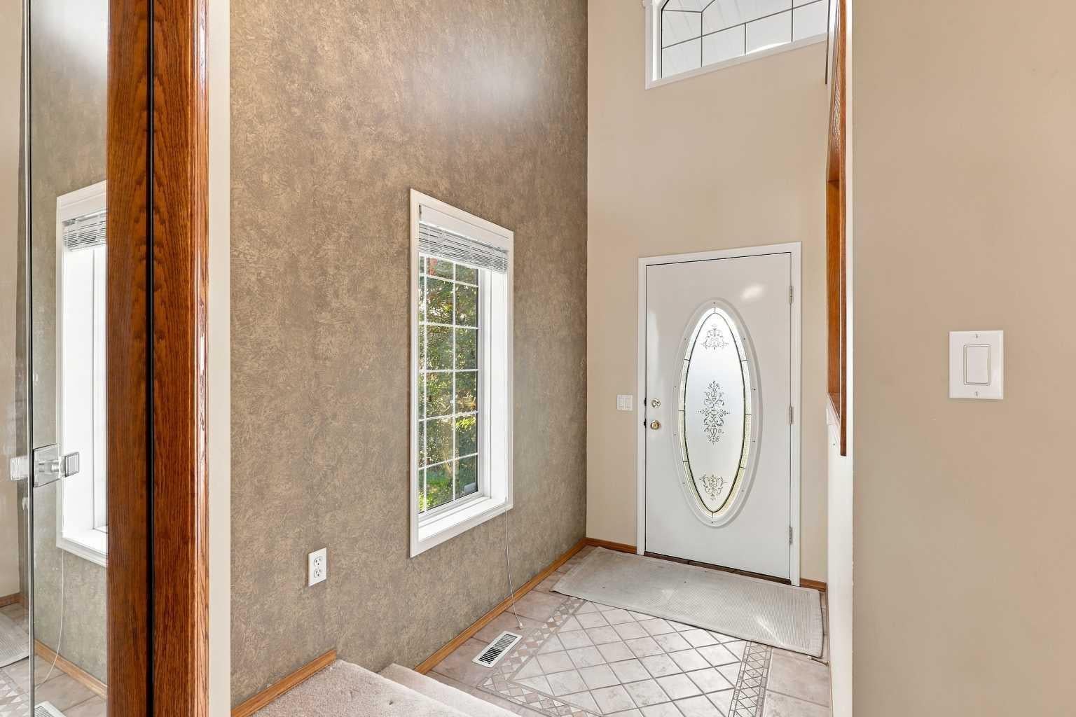 25 Arbour Ridge Park NW