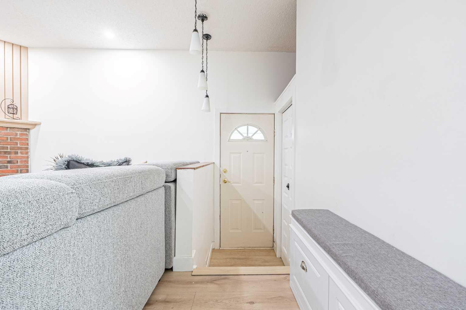 147 Dovercliffe Way SE