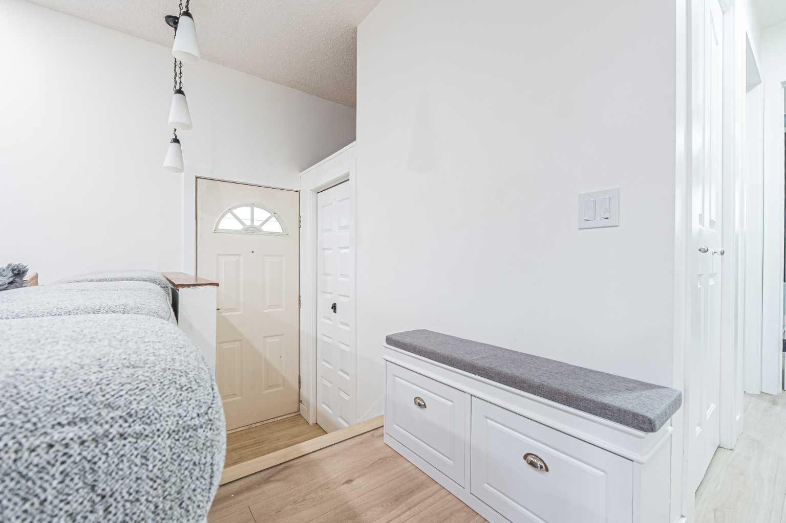 147 Dovercliffe Way SE