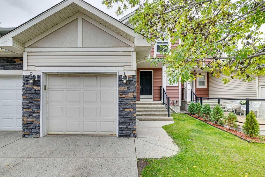 Photo of 524 Cranston Drive SE, Calgary, AB T3M 0J2 (MLS # A2344961)