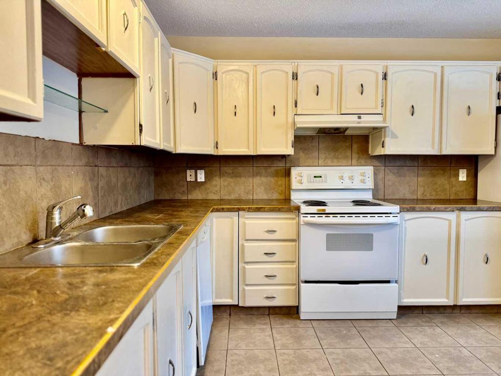 Photo of 439 Ranchview Court NW, Calgary, AB T3G 1A7 (MLS # A2288465)