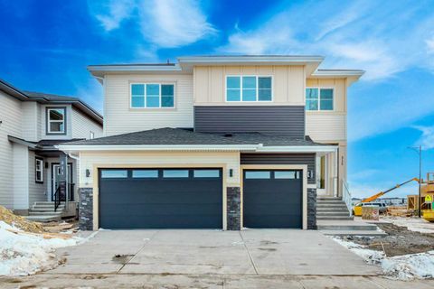 Photo of 315 Waterford Road, Chestermere, AB T1X 3B3 (MLS # A2289319)