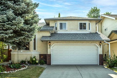 Photo of 16 Sunhaven Way SE, Calgary, AB T2X 2N7 (MLS # A2256851) Photo of 16 Sunhaven Way SE, Calgary, AB T2X 2N7 (MLS # A2256851)