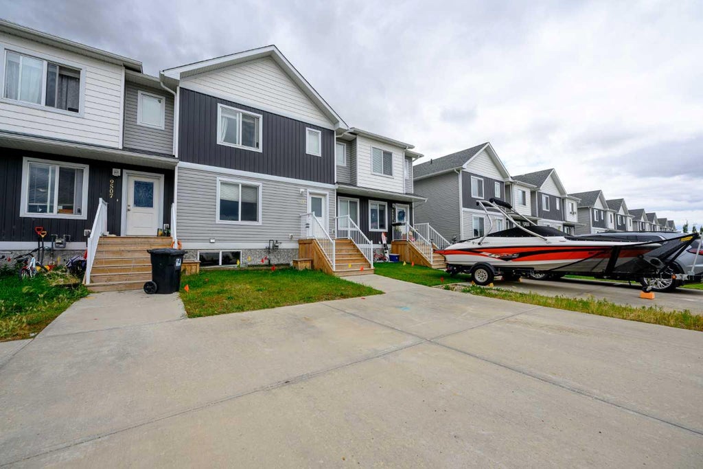 Photo of 9507B 112 Avenue, Clairmont, AB T8X 5C8 (MLS # A2341924)