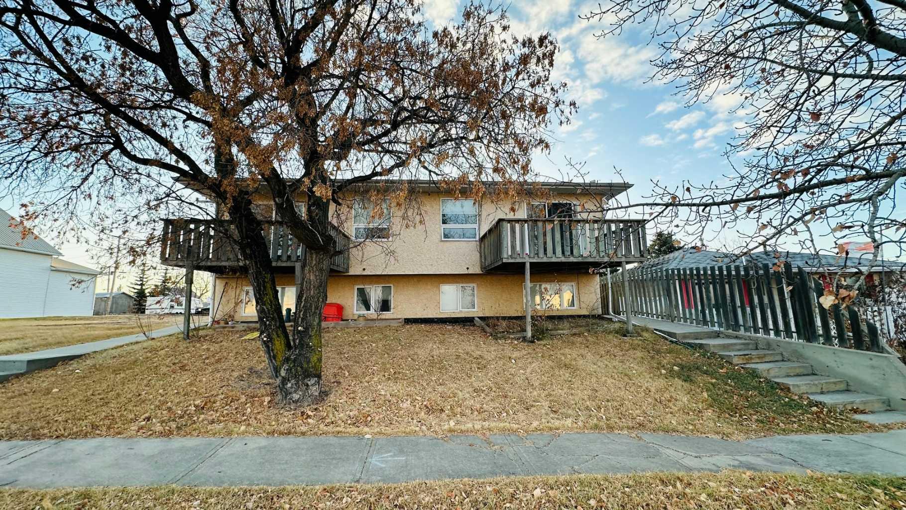 108 Railway Avenue North