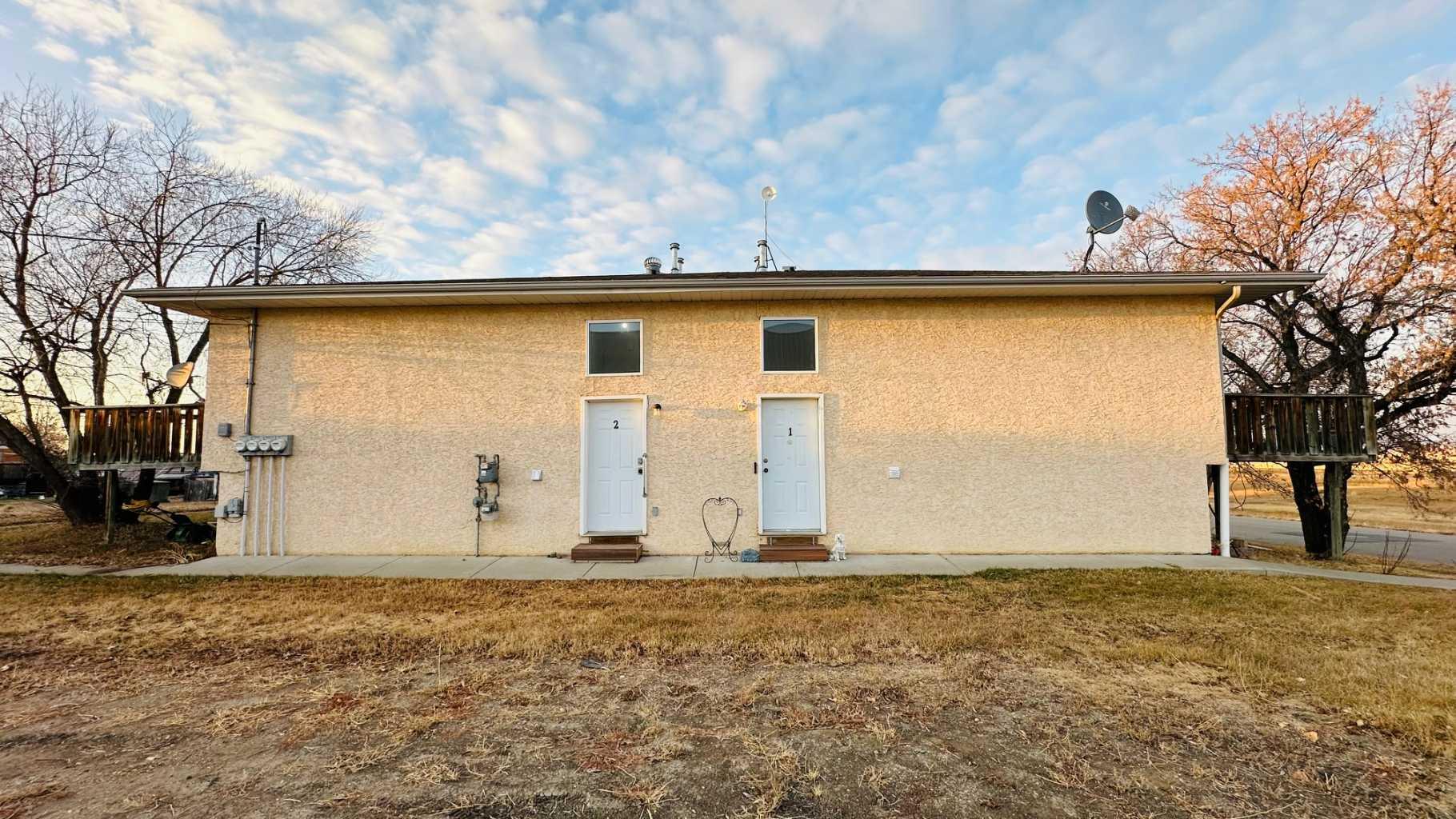 108 Railway Avenue North