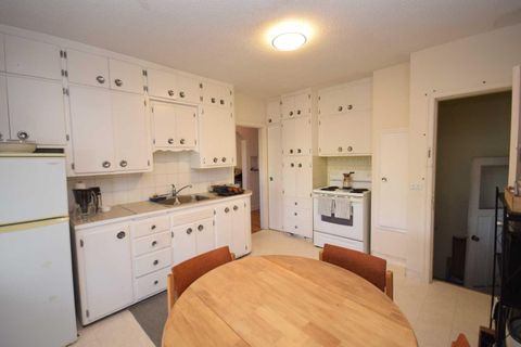 Tiny photo for 2510 16 Street NW #main floor, Calgary, AB T2M 3R2 (MLS # A2270557)