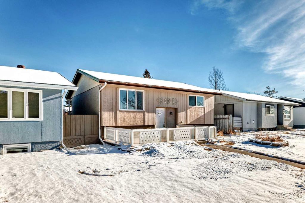 Photo of 6128 Madigan Drive NE, Calgary, AB T2A 4V8 (MLS # A2281919)