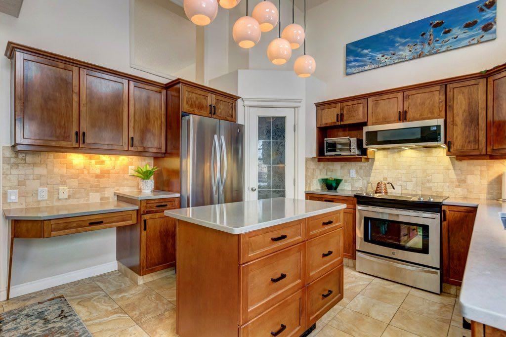 105 Inglewood Grove SE