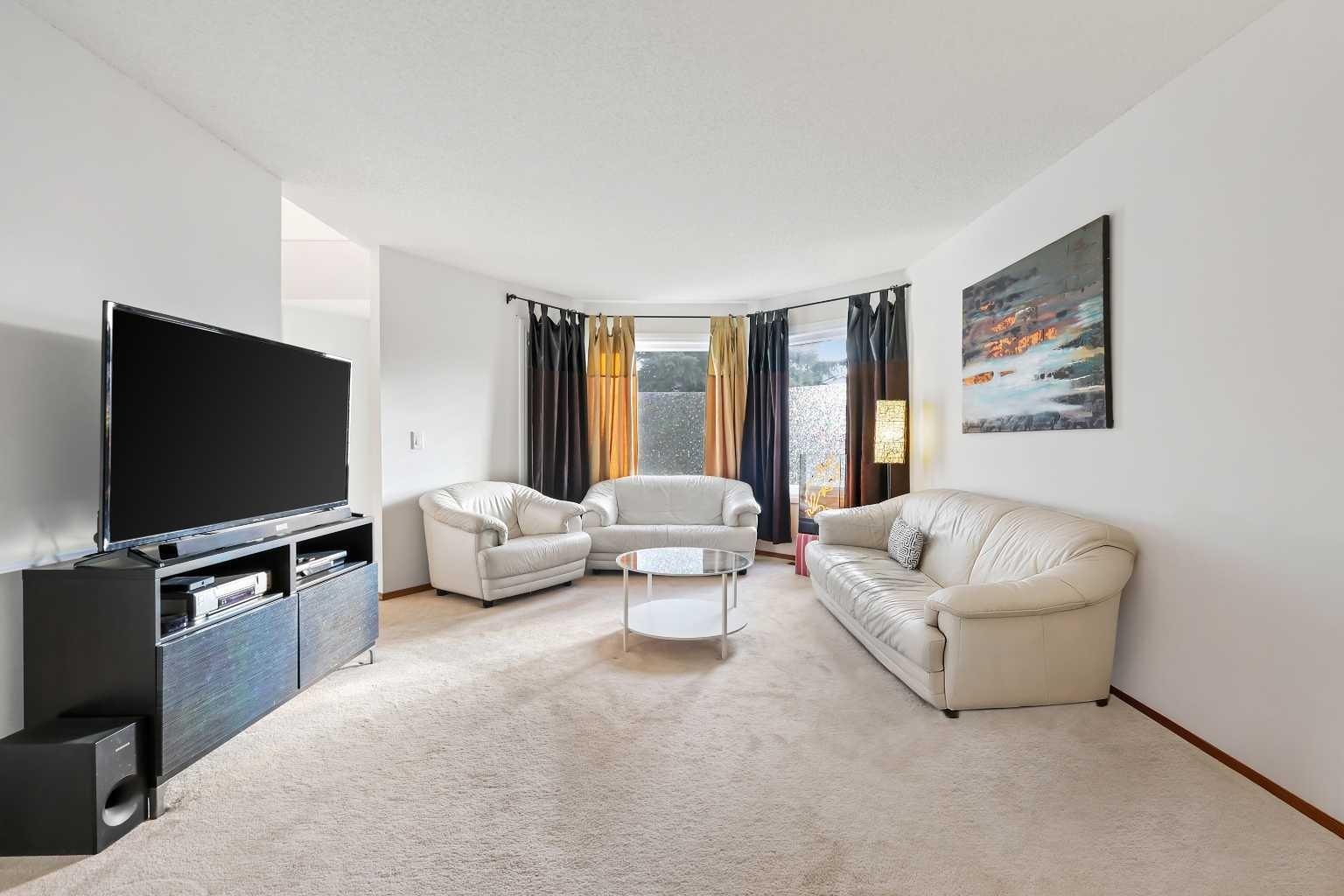 188 Christie Park Hill SW