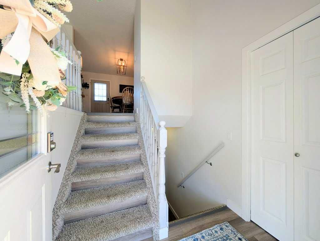 Photo of 1013 10 Avenue SE, Slave Lake, AB T0G 2A3 (MLS # A2308742)